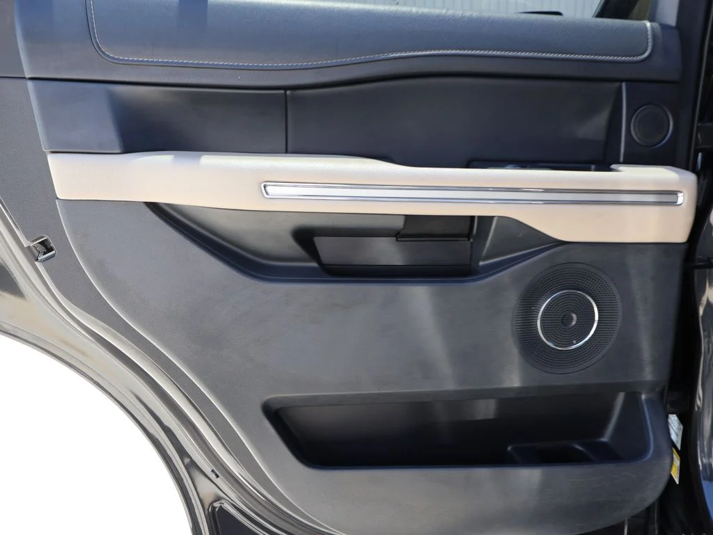 Used 2024 Gray Ford Limited image 18