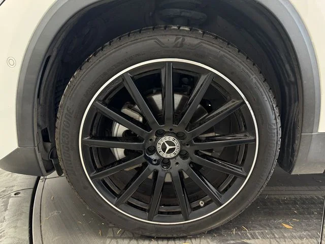 Certified Used 2023 Polar White Mercedes-Benz GLA 250 image 10