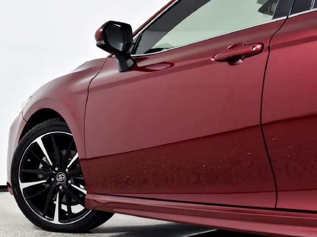 Used 2018 Red Toyota XSE V6 image 13