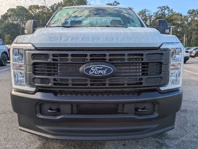 New 2027 Oxford White Ford F-250® XL image 9