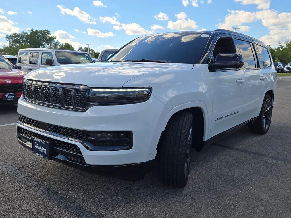 Used 2025 White Jeep Series II image 6