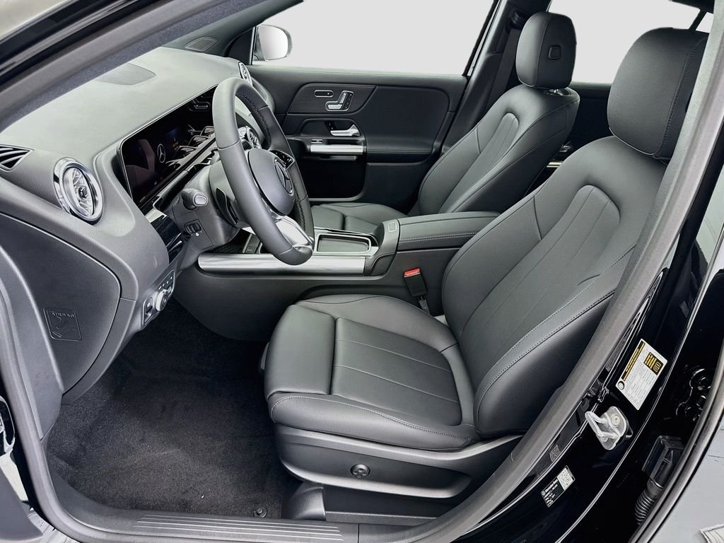 New 2026 Night Black Mercedes-Benz GLA 250 image 17
