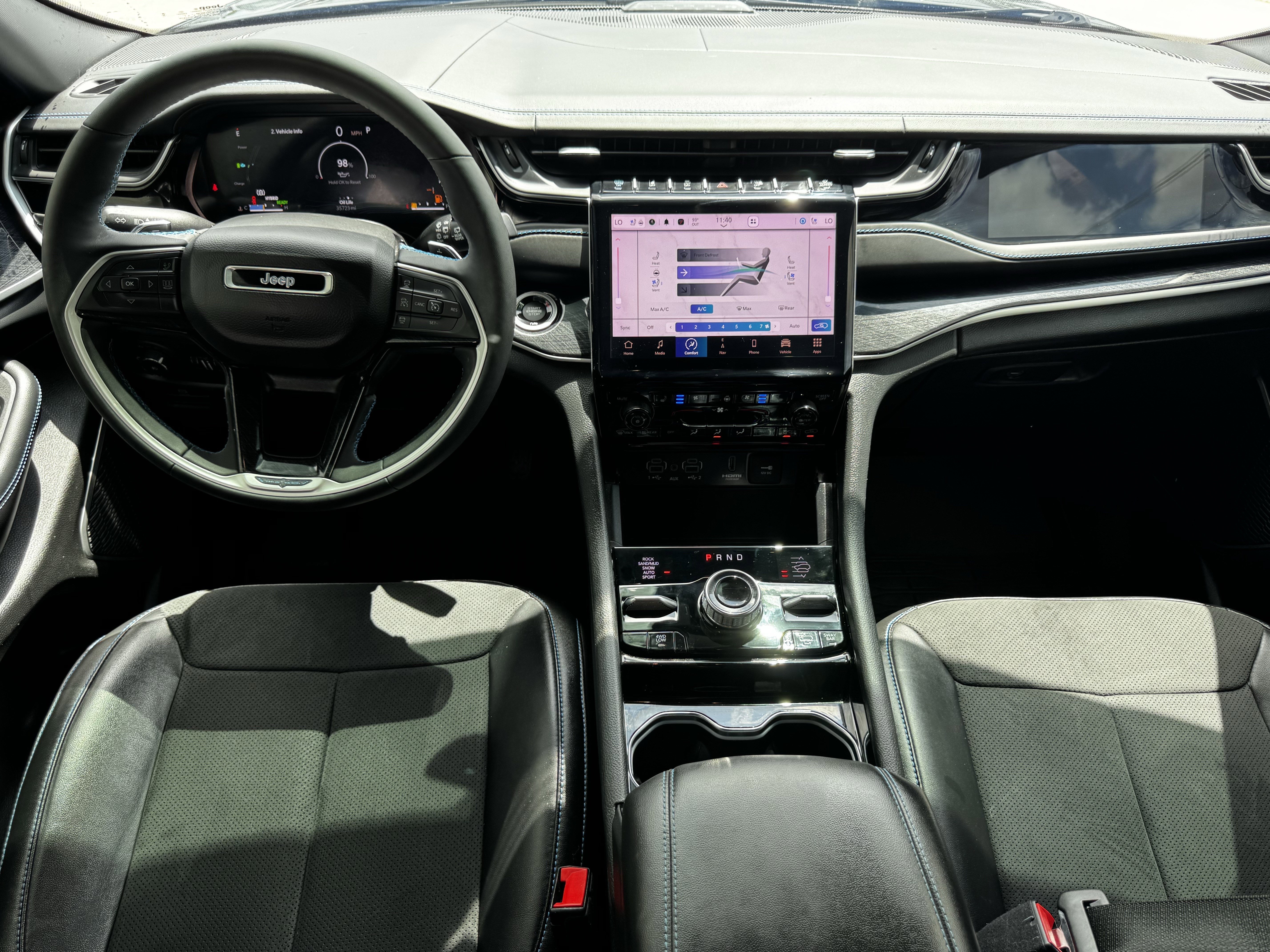 Used 2022 Diamond Black Crystal Pearlcoat Jeep Trailhawk image 13