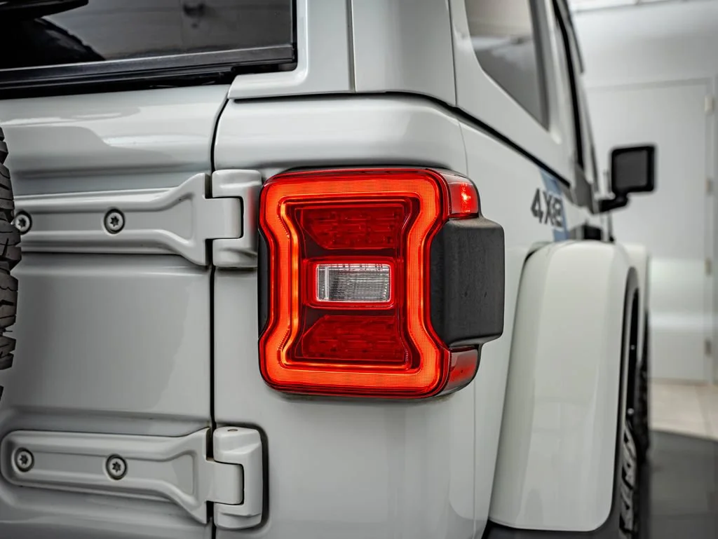 Used 2021 Bright White Clearcoat Jeep Unlimited Rubicon 4xe image 14