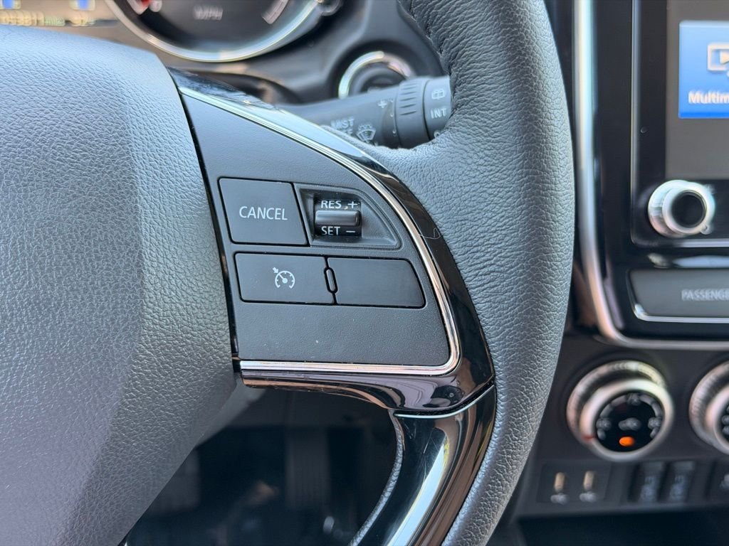 Used 2024 Gray Mitsubishi  image 29