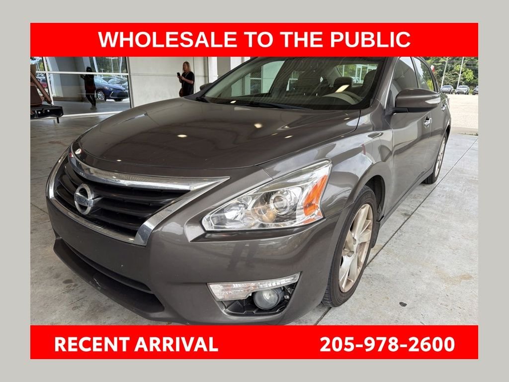 Used 2013 Brown Nissan 2.5 SL image 1