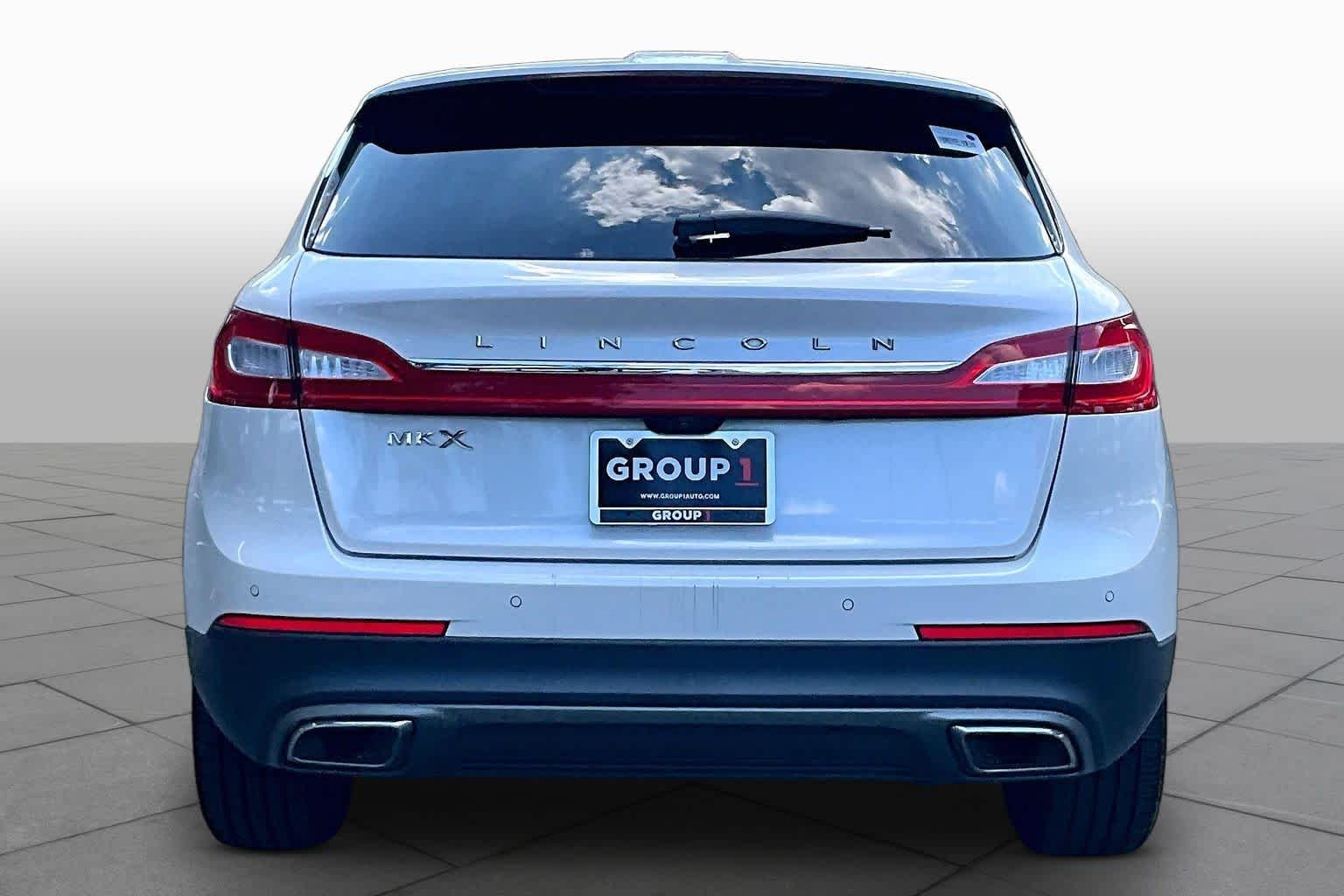 Pre-Owned 2017 Lincoln MKX Select