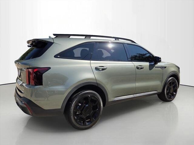Used 2025 Jungle Green Kia X-Line EX image 5