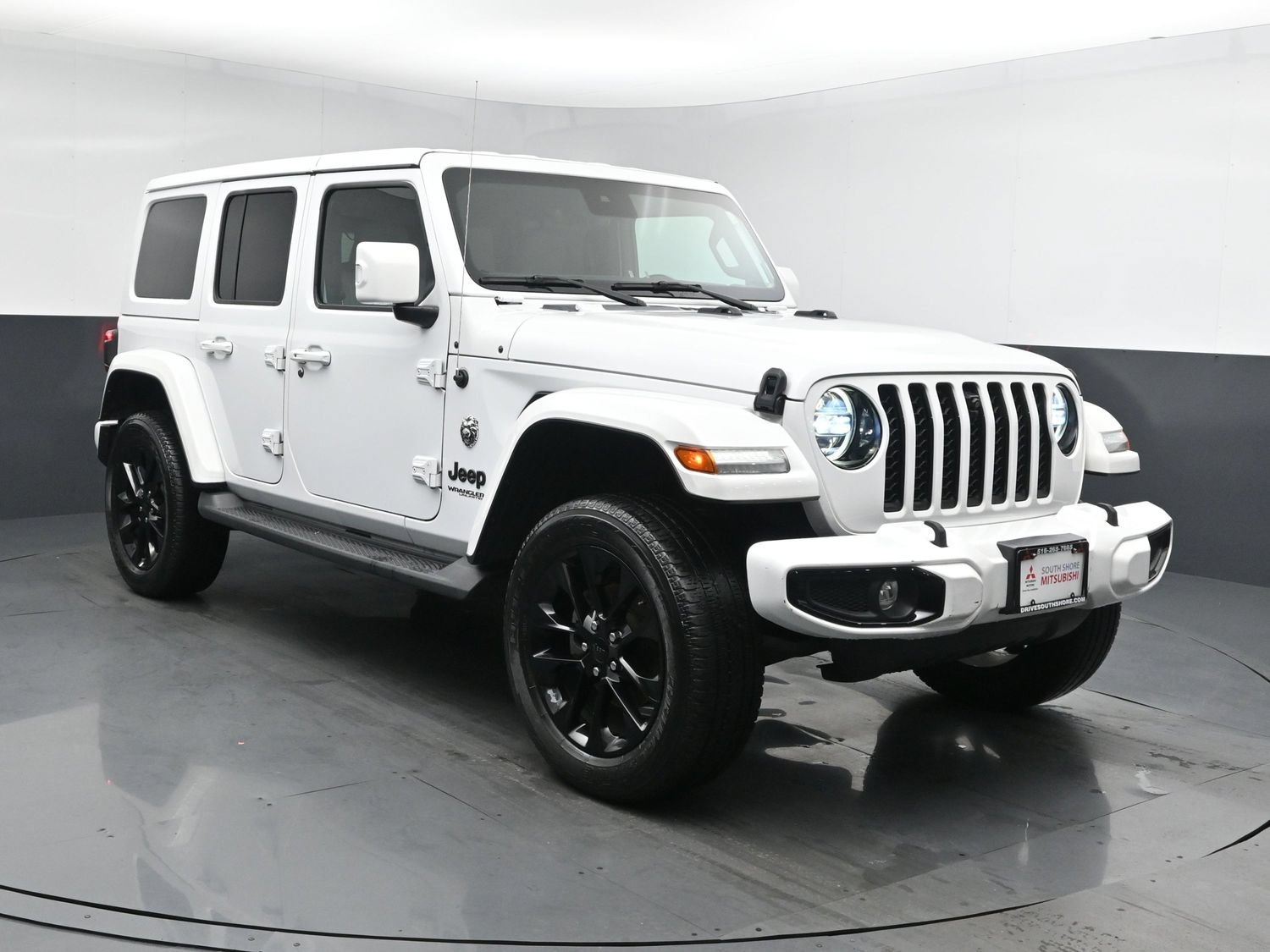 Used 2022 Bright White Clearcoat Jeep Unlimited High Altitude image 2