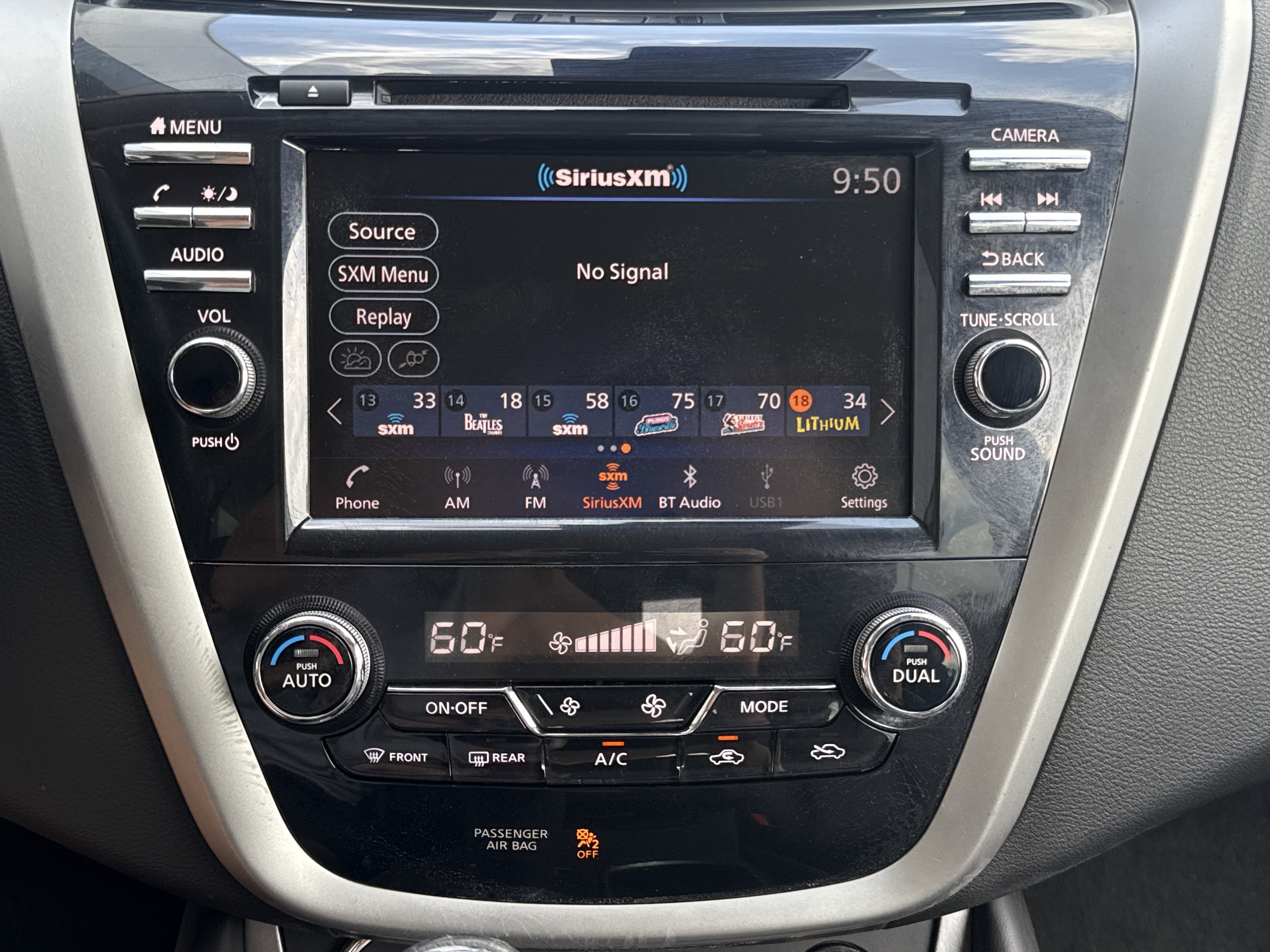 Used 2022 Pearl White Tricoat Nissan SV AWD image 17