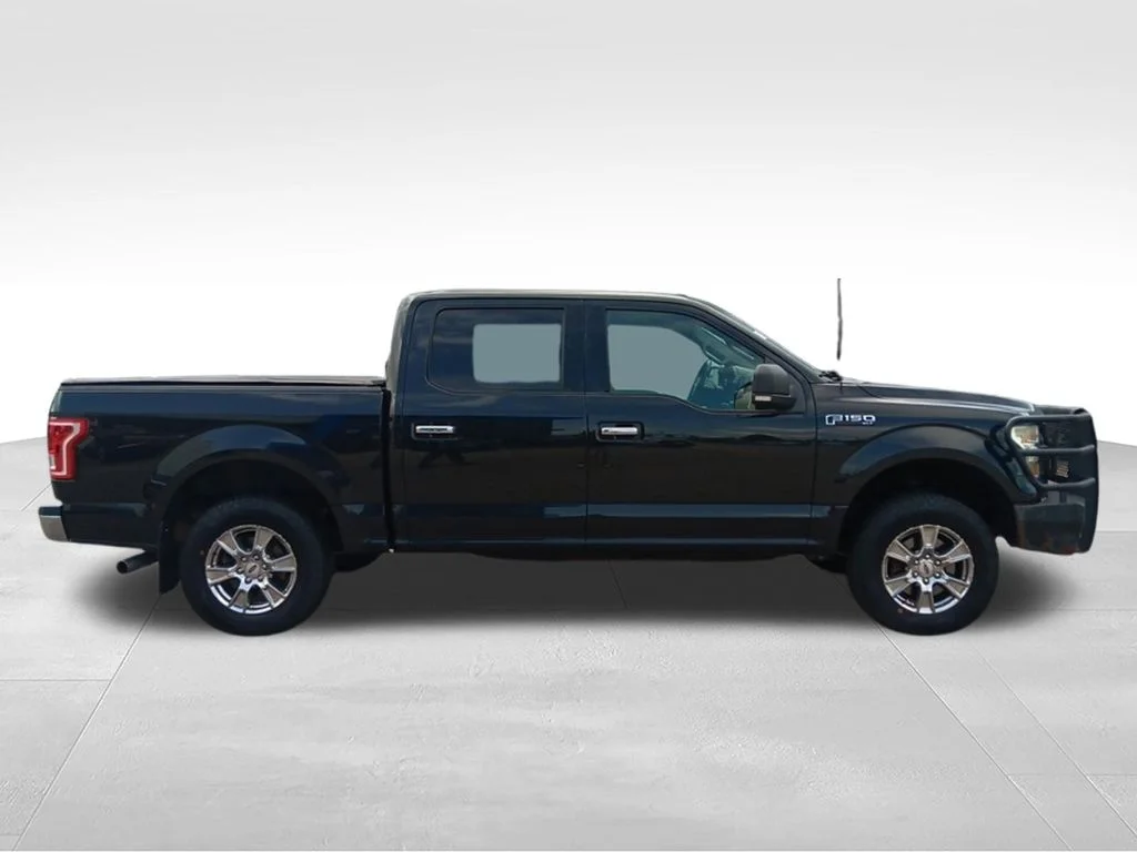 Used 2015 Tuxedo Black Metallic Ford XLT image 8