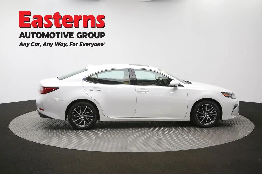 Used 2017 White Lexus 350 image 49