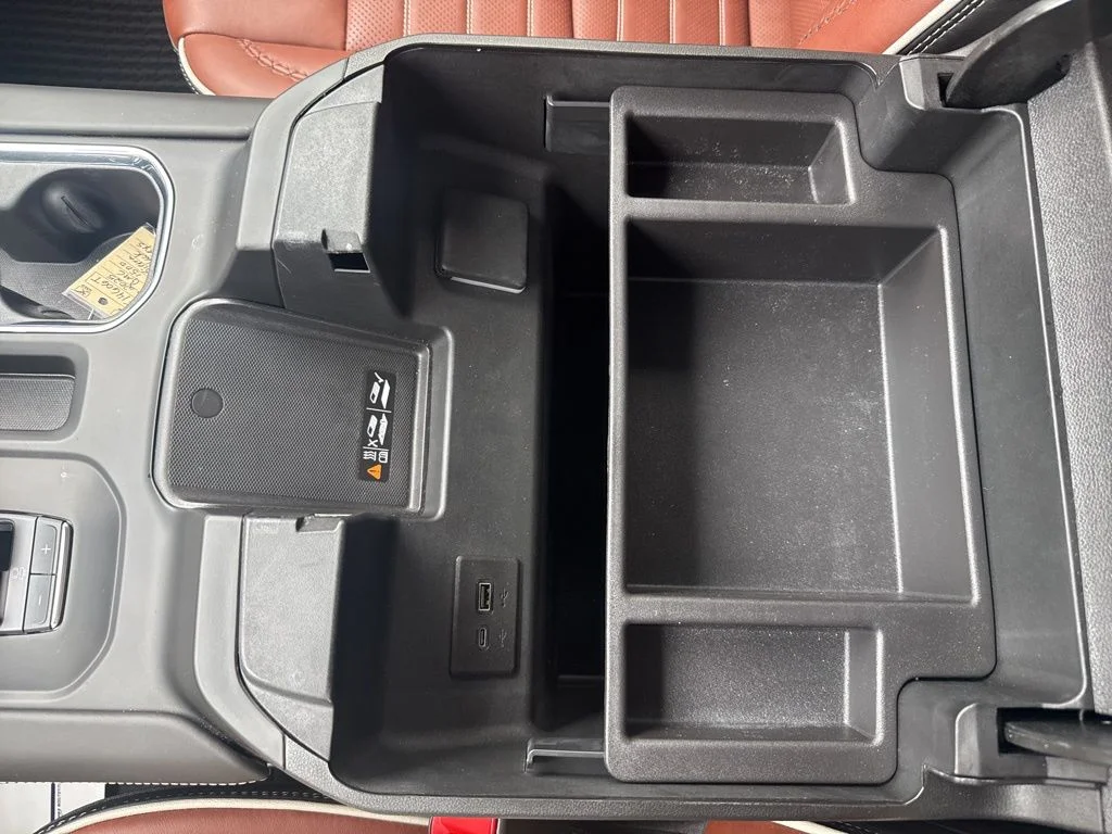 Used 2025 Onyx Black GMC Denali Ultimate image 48