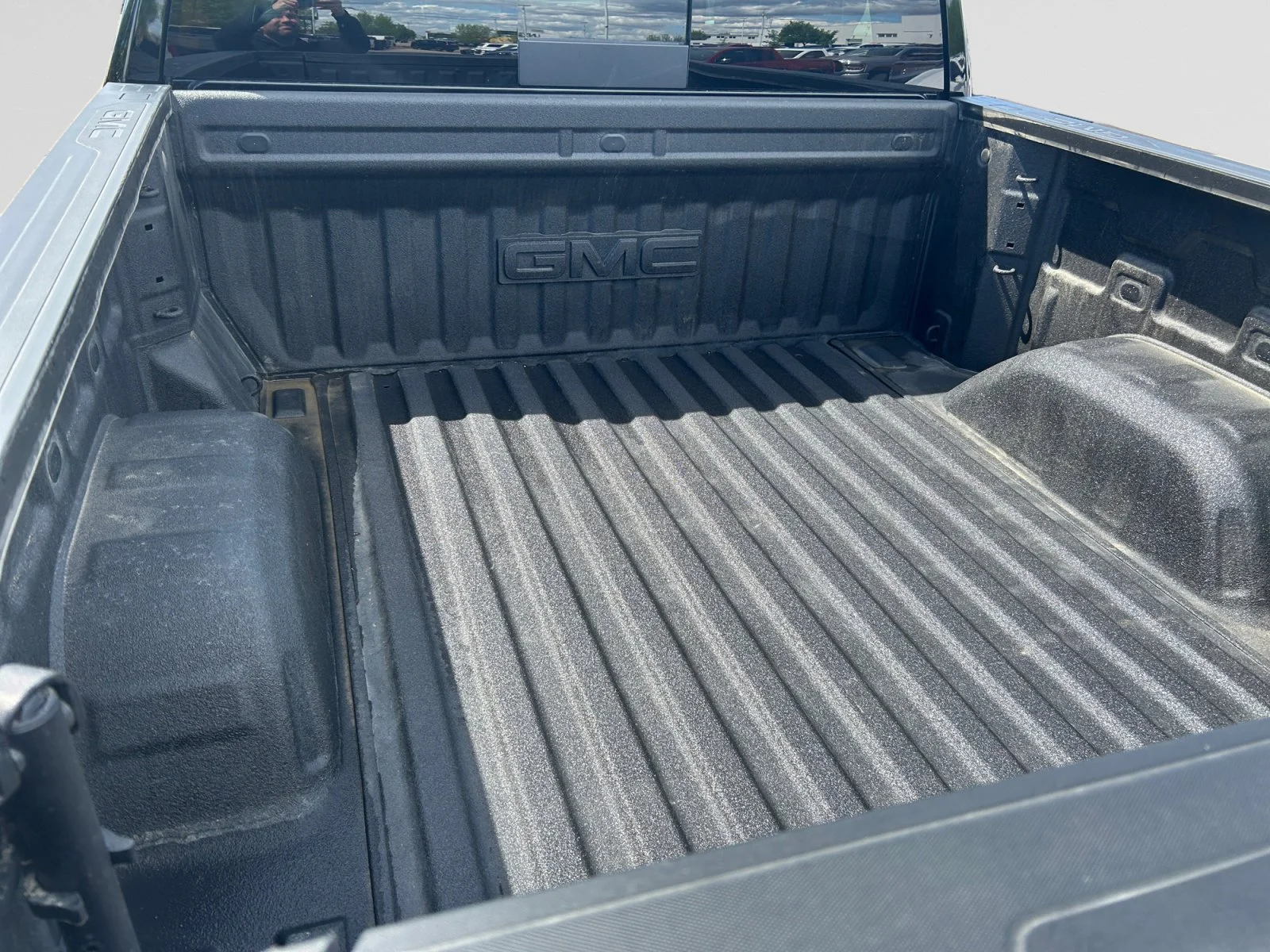 Used 2025 Black GMC Denali Ultimate Crew Cab image 10