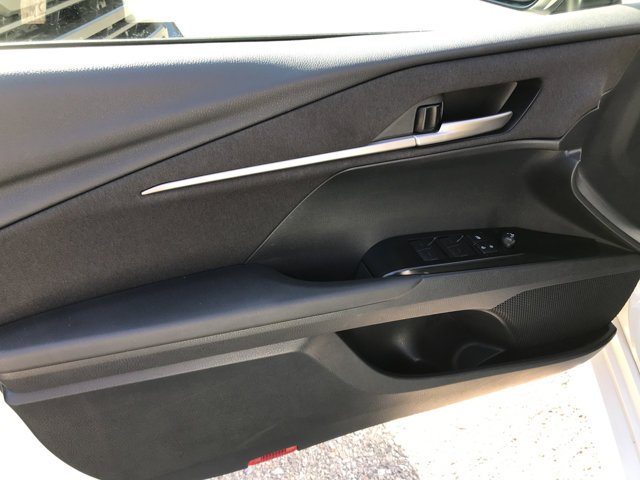 Used 2025 Ice Cap Toyota LE image 14