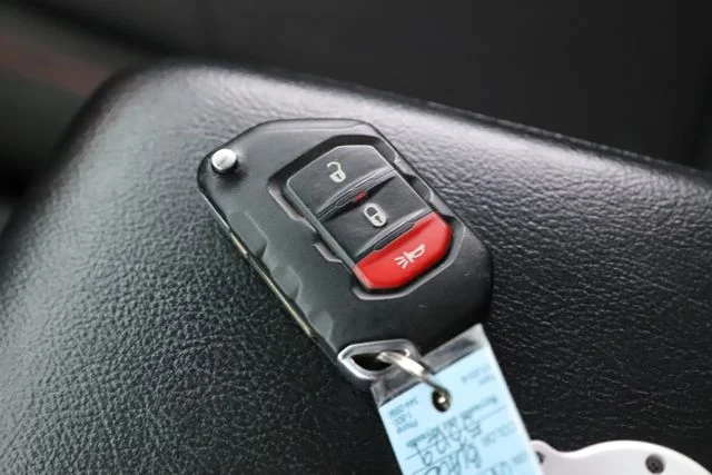Used 2018 Black Jeep Unlimited Rubicon image 18