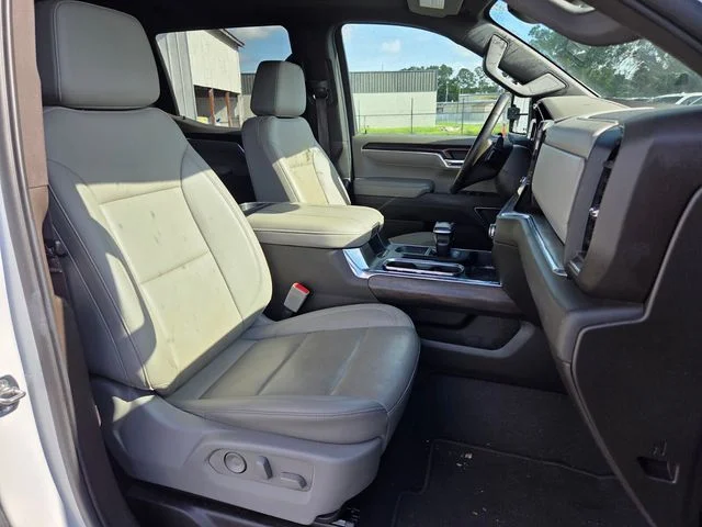 Used 2024 White GMC SLT image 14