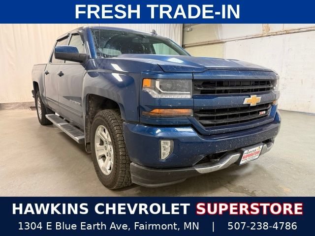 Used 2017 DEEP OCEAN BLUE METALLIC Chevrolet LT image 1