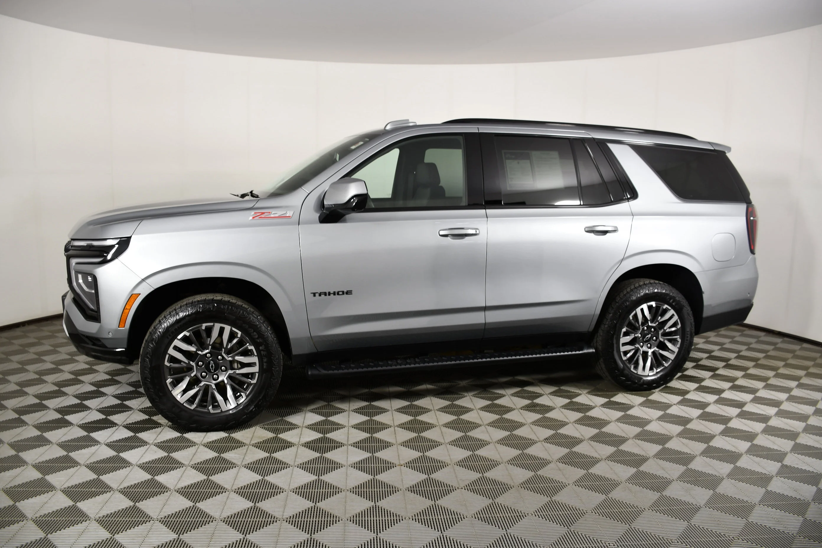 Used 2025 Sterling Gray Metallic Chevrolet Z71 image 9