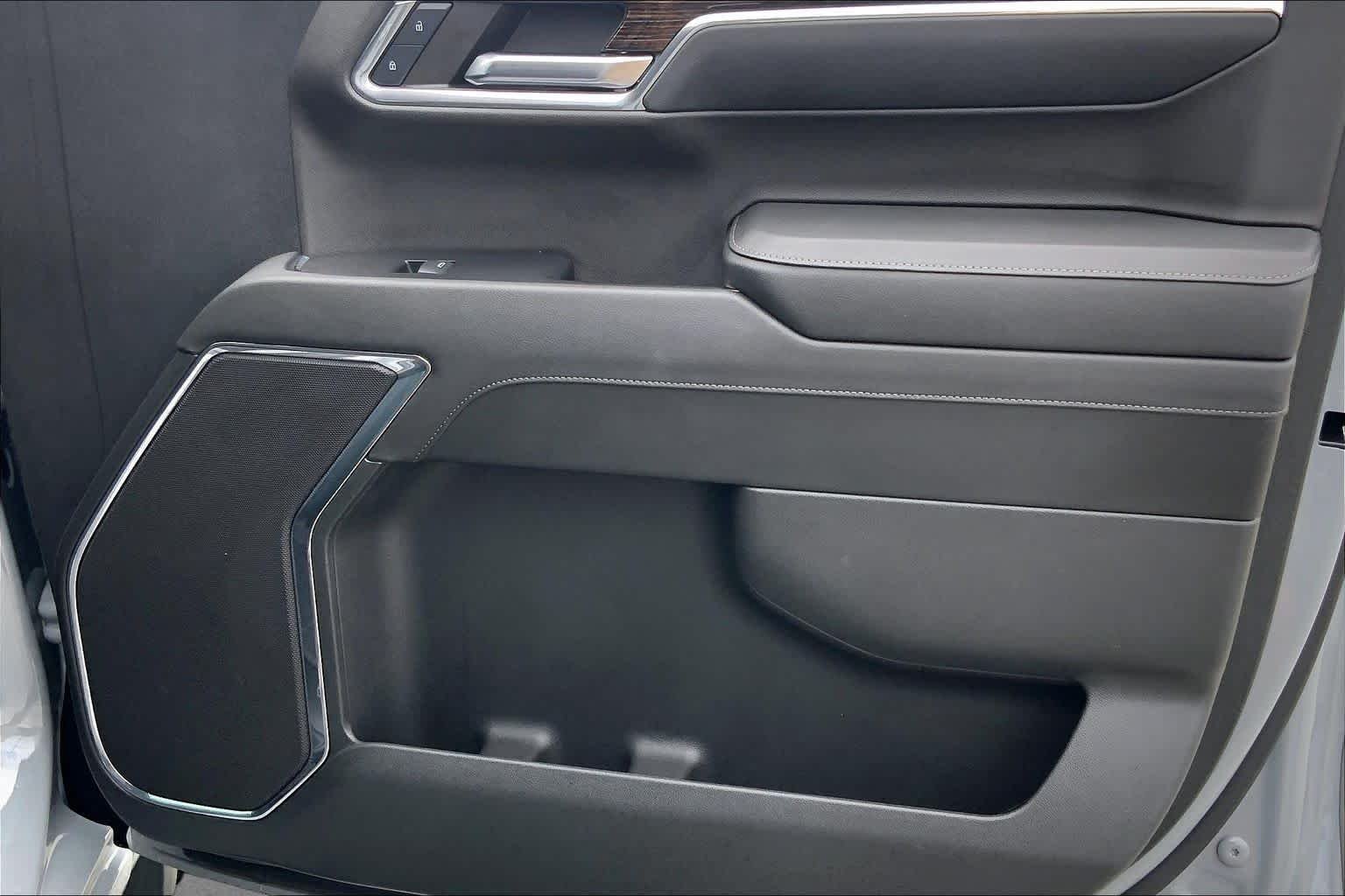 Used 2024 Thunderstorm Gray GMC Elevation image 21