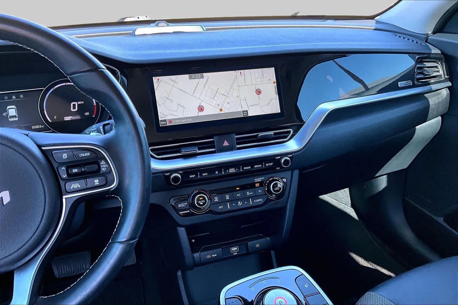 Used 2022 Aurora Black Pearl Kia EX image 6
