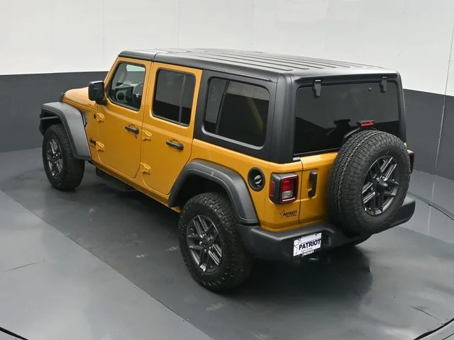 New 2026 Goldilocks Exterior Paint Jeep Sport S image 34