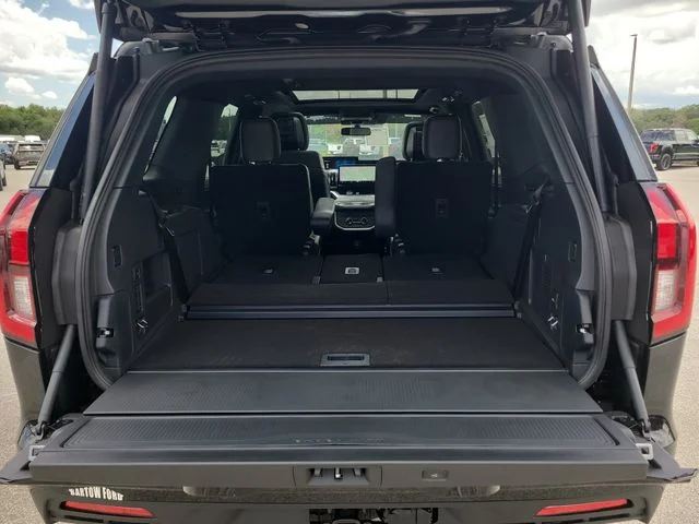 New 2026 Black Metallic Ford Tremor image 10