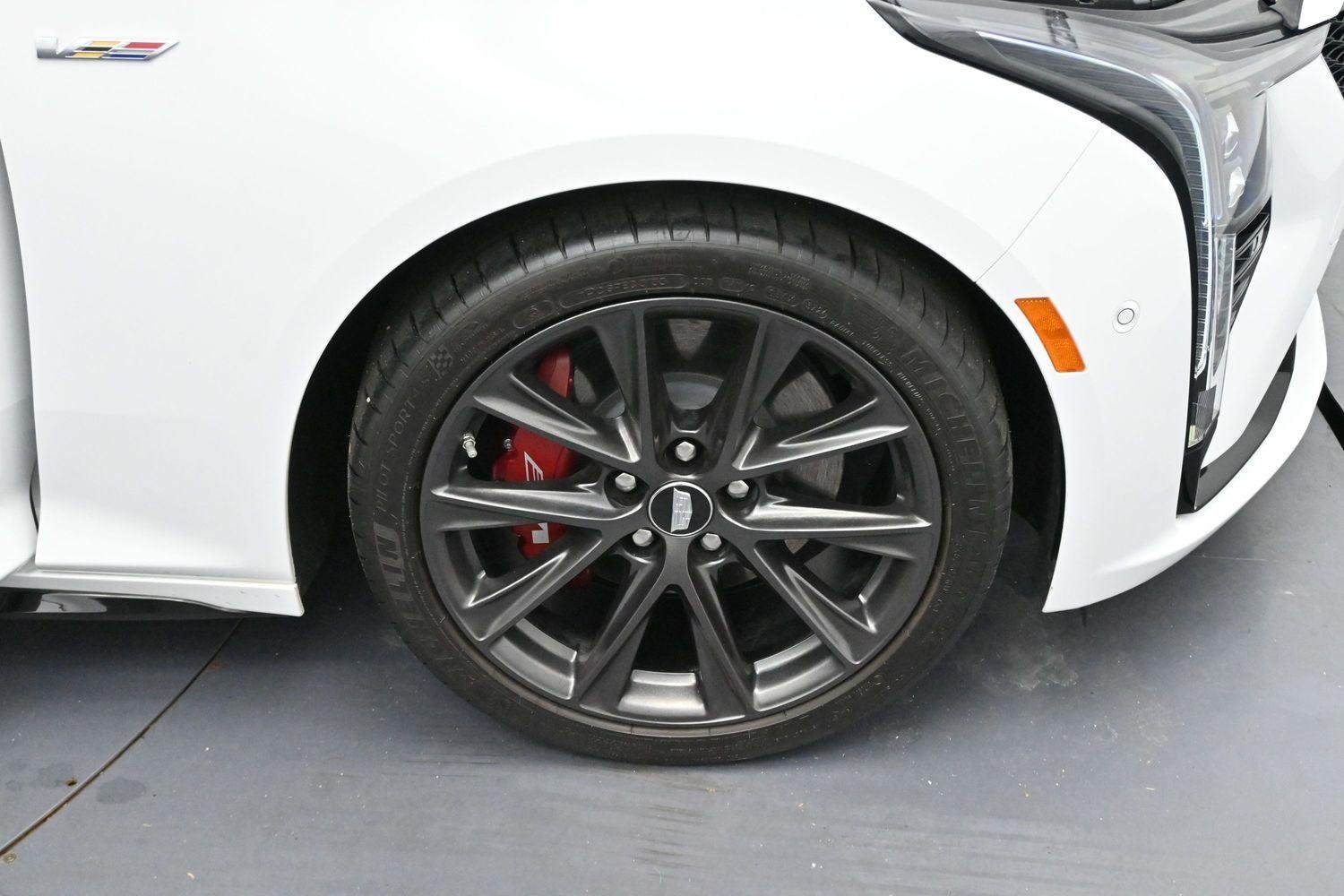 Used 2025 Summit White Cadillac V-Series image 36