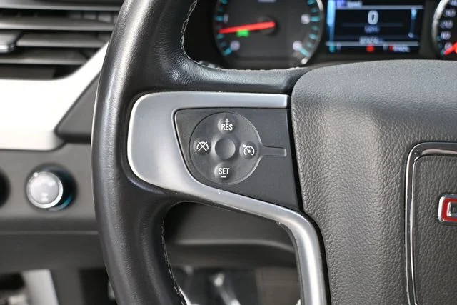 Used 2020 Silver GMC SLE image 22