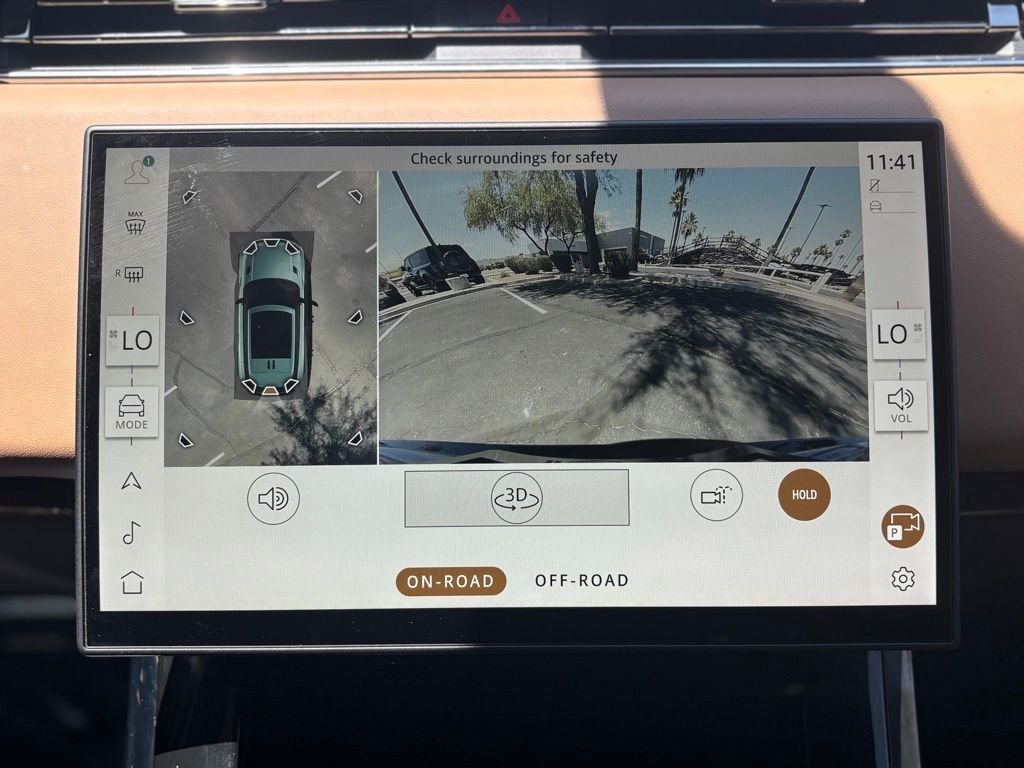Certified Used 2025 Eiger Grey Metallic Land Rover Dynamic SE image 9