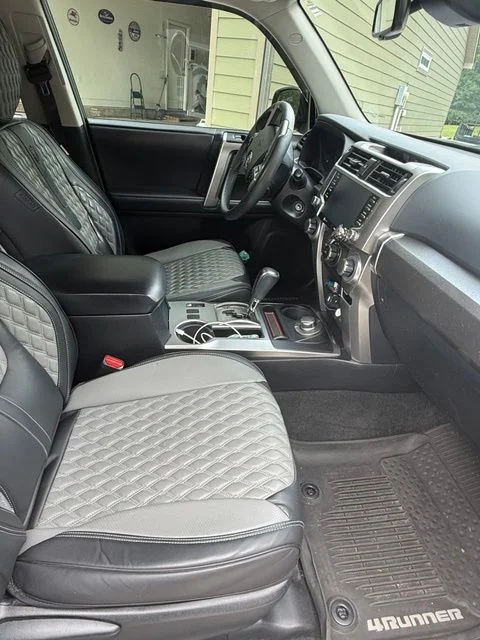 Used 2020 Gray Toyota SR5 image 5