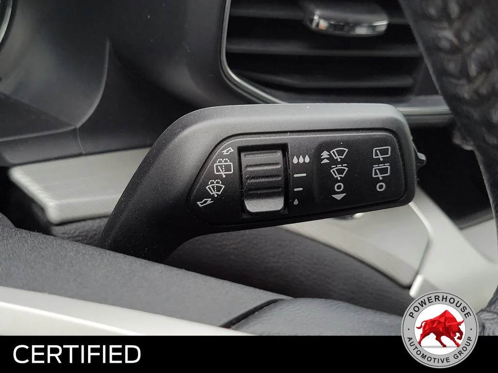 Used 2022 Blue Ford XLT image 34