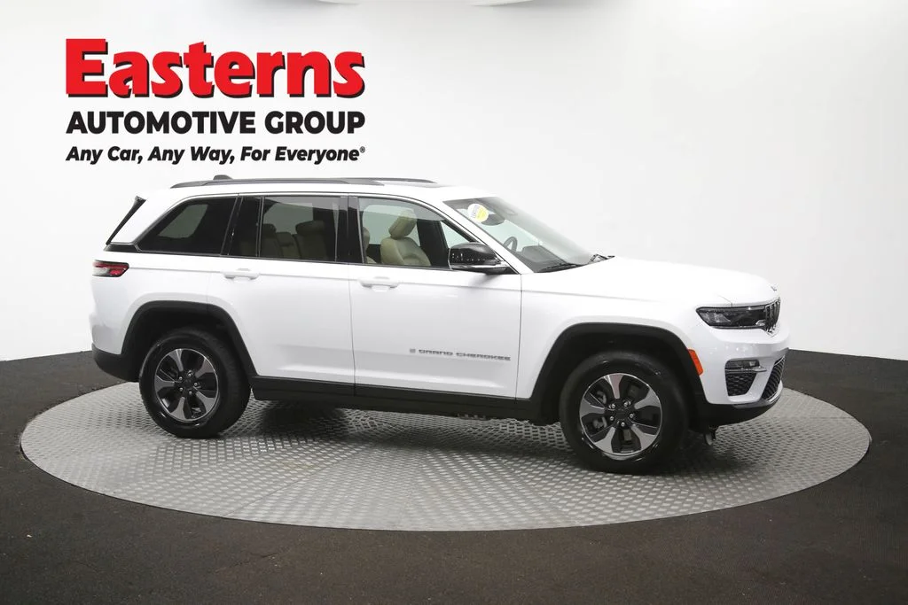 Used 2024 White Jeep 4xe image 50