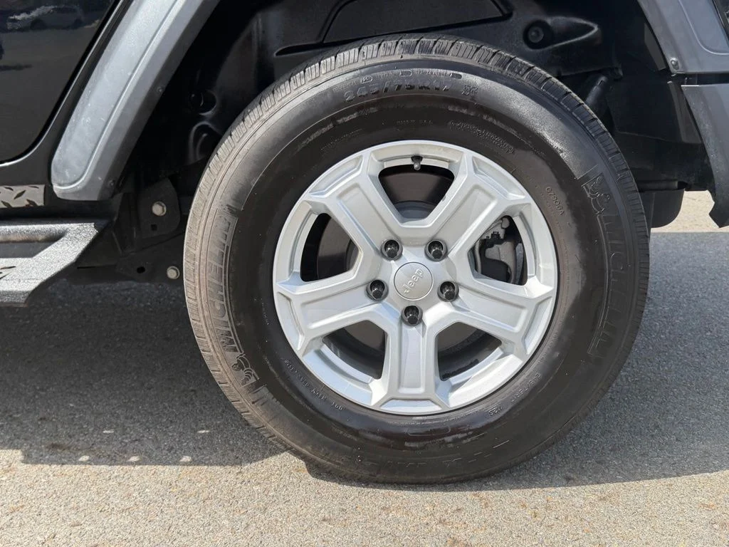 Used 2021 Black Jeep Unlimited Sport S image 12