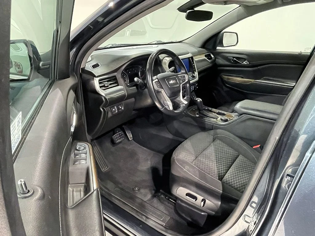 Used 2019 Blue GMC SLE-2 image 3