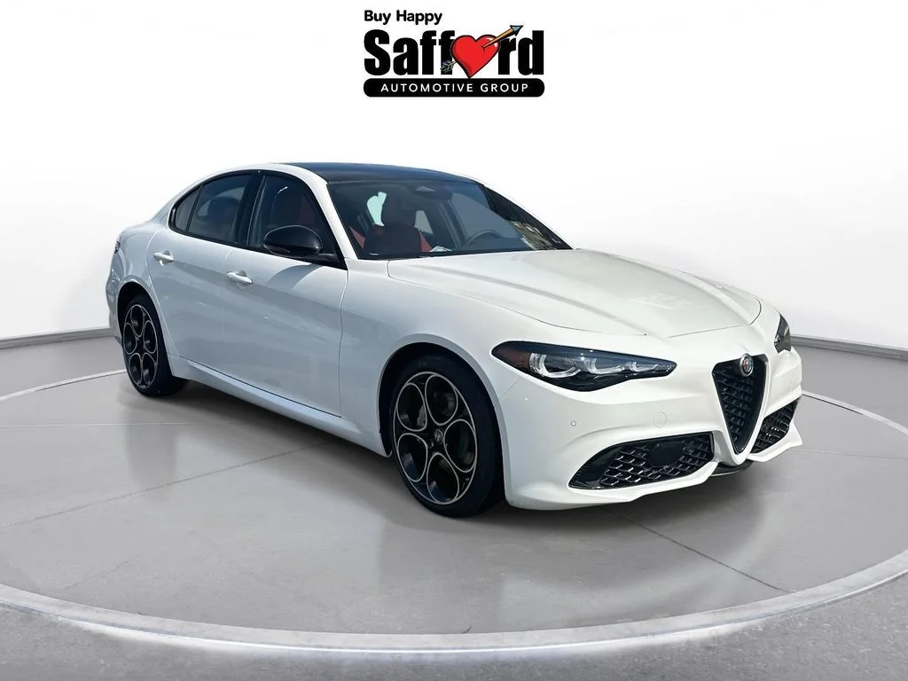 2026 Alfa Romeo Giulia Base - Photo 10