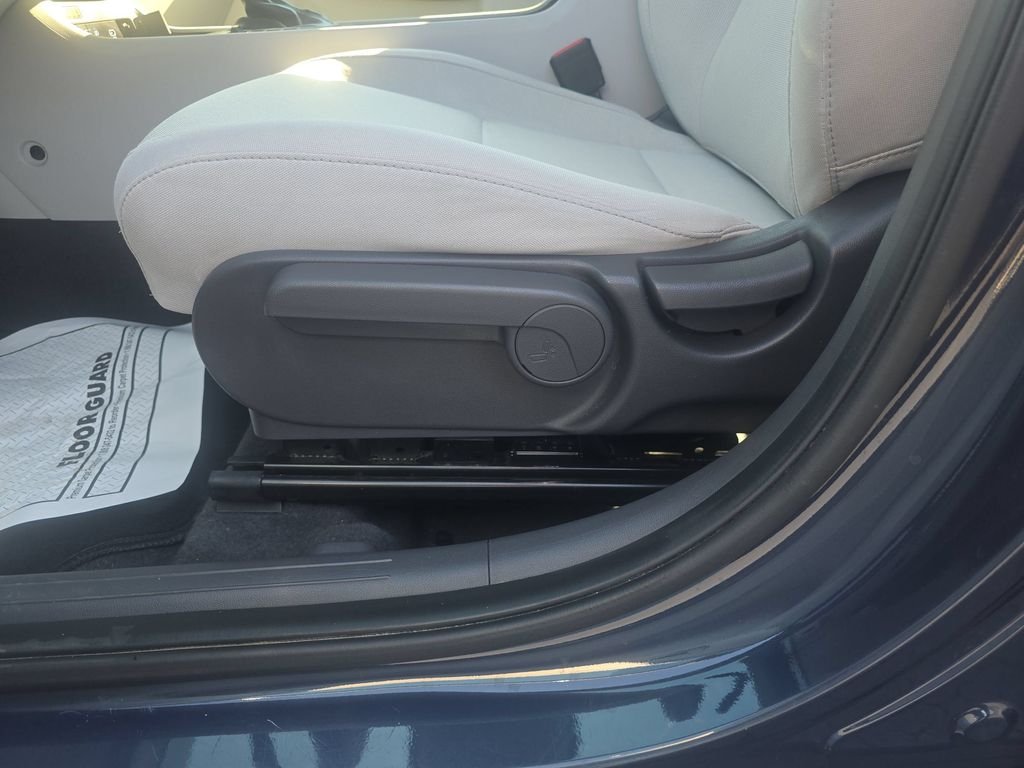 Used 2024 Denim Blue Pearl Hyundai SE image 16