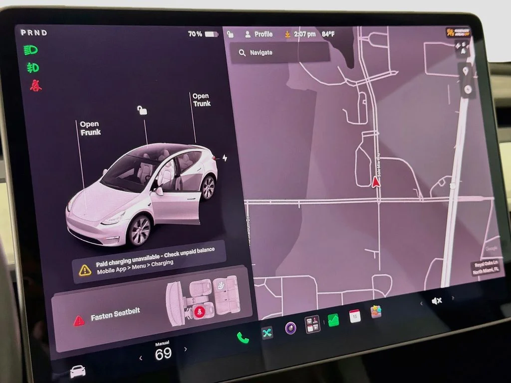 Used 2021 White Tesla Long Range image 13
