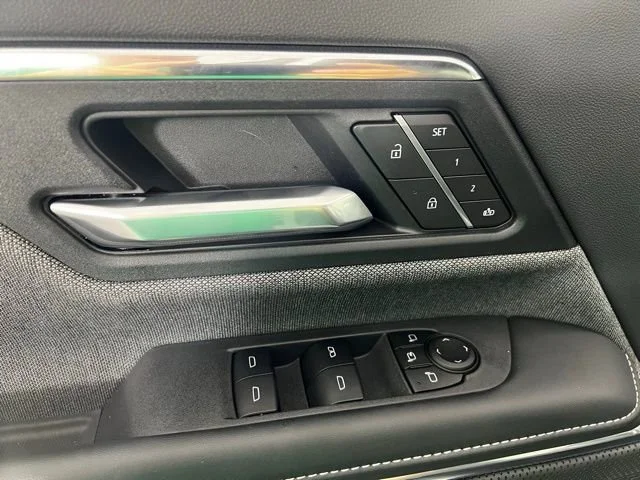 New 2026 Summit White GMC Elevation Extended Range image 15