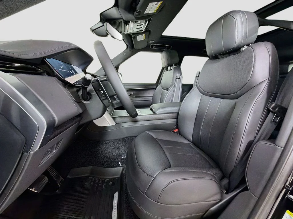 New 2026 Santorini Black Land Rover SE 7 Seats image 22