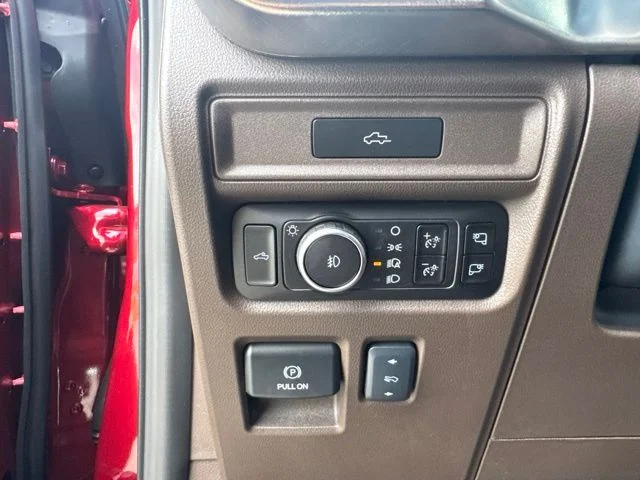 New 2026 Ruby Red Metallic Tinted Clearcoat Ford King Ranch image 48