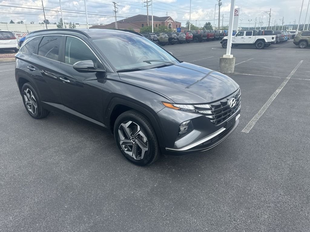 Used 2022 Gray Hyundai SEL image 2