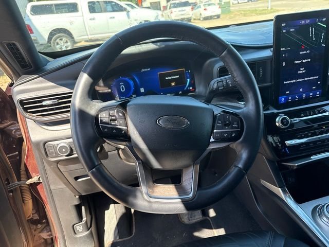 Used 2022 Red Ford Platinum image 14