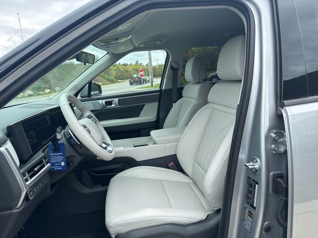 New 2026 Silver Hyundai SEL AWD image 7