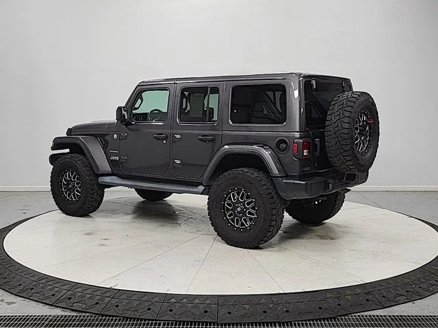 Used 2018 Gray Jeep Unlimited Sahara image 5