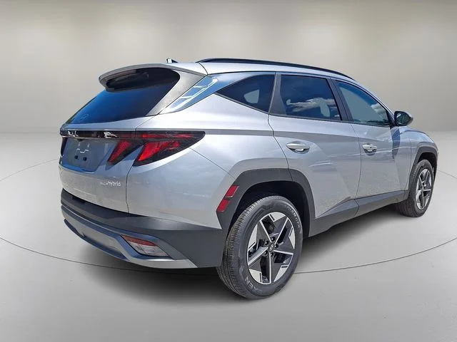 New 2026 Silver Hyundai SEL image 5