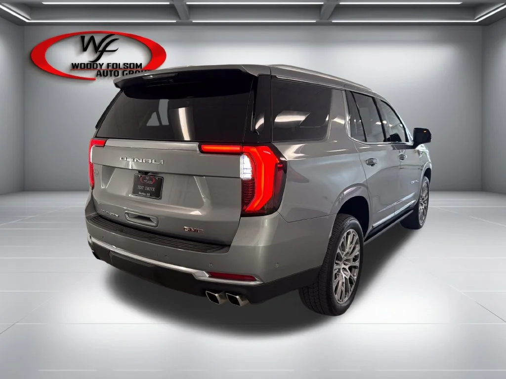 Used 2025 Sterling Metallic GMC Denali image 6