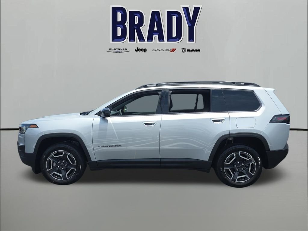 New 2026 Silver Zynith Clear-Coat Exterior Paint Jeep Laredo image 4