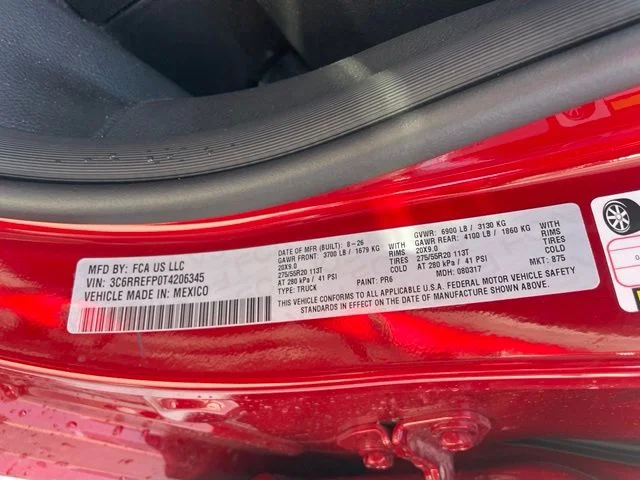 New 2026 Molten Red Pearl-Coat Exterior Paint RAM Big Horn/Lone Star image 25