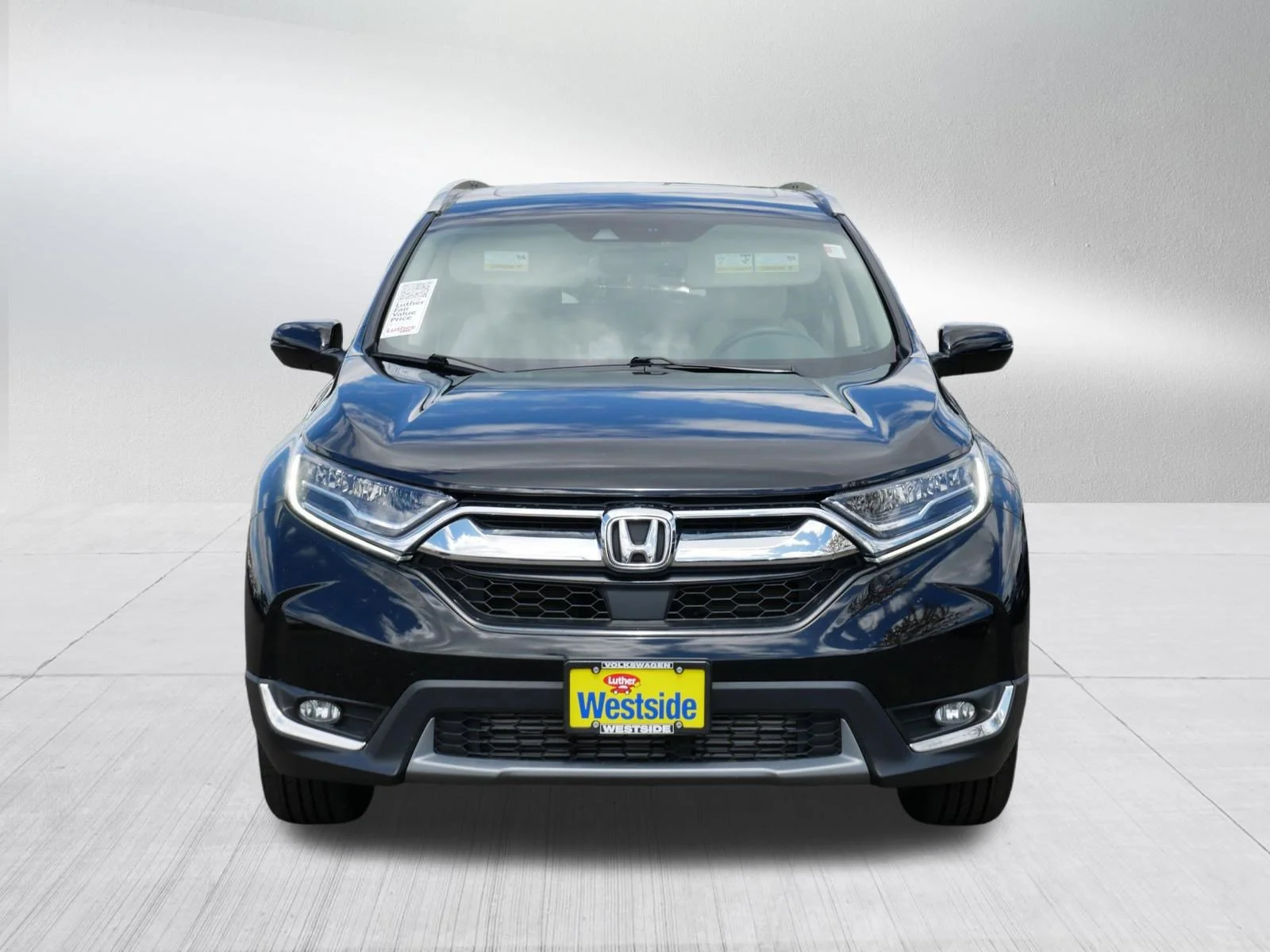 Used 2018 Honda CR-V Touring with VIN 7FARW2H91JE069145 for sale in Saint Louis Park, Minnesota